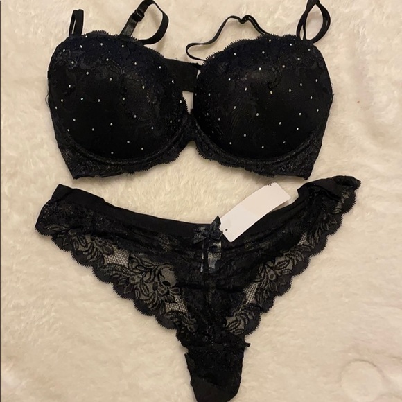 Other - Bra and underwear set